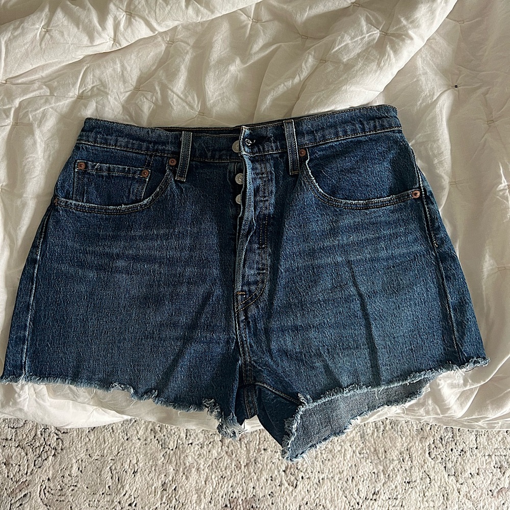 Levi strausss button down shorts
